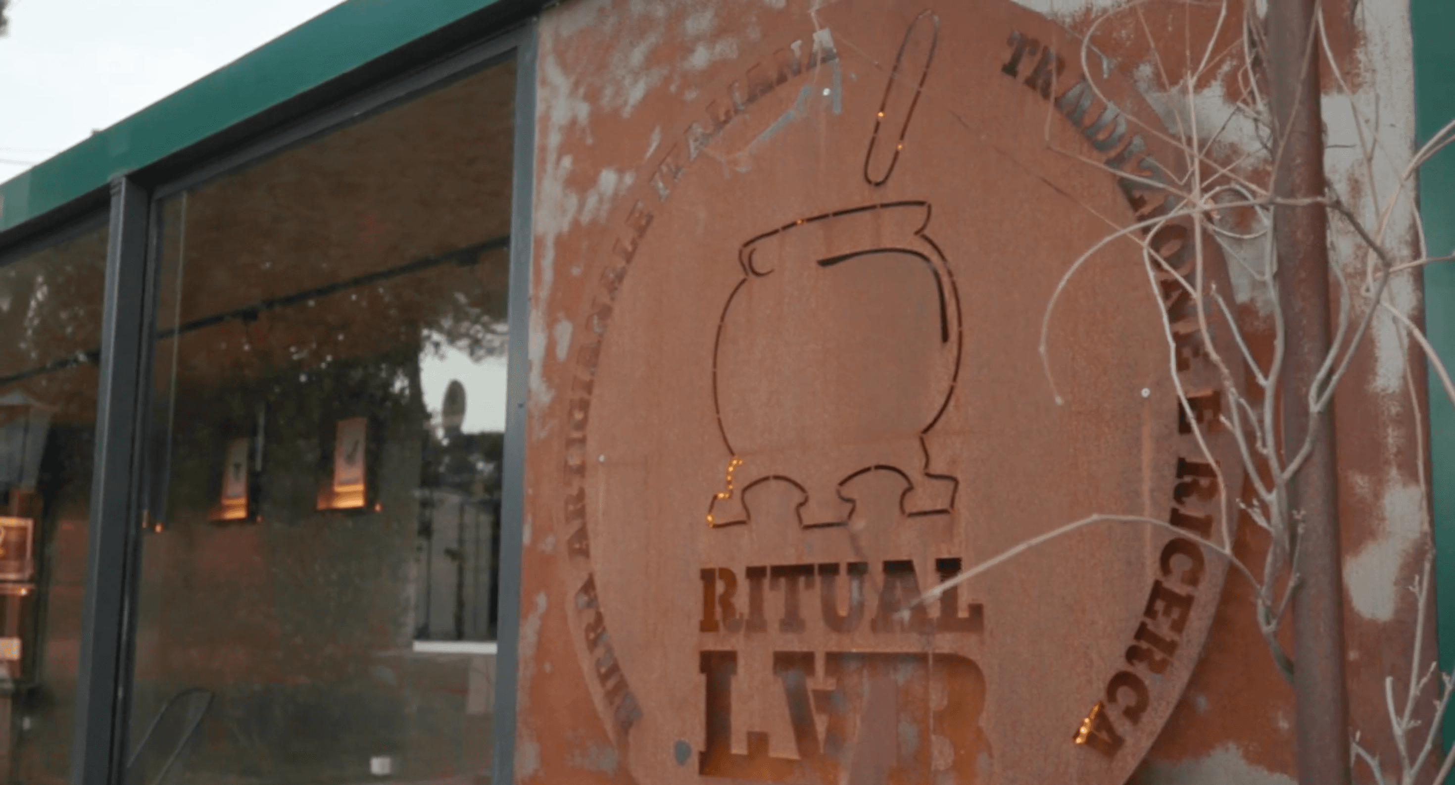 Frame dal documentario DOCU-RITUAL LAB The Art of Brewing — 3 Monkeys Film